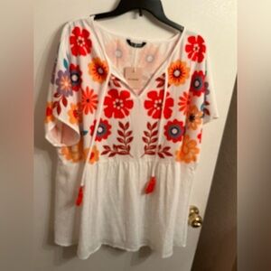 White Floral Peasant Top Bloom chic new